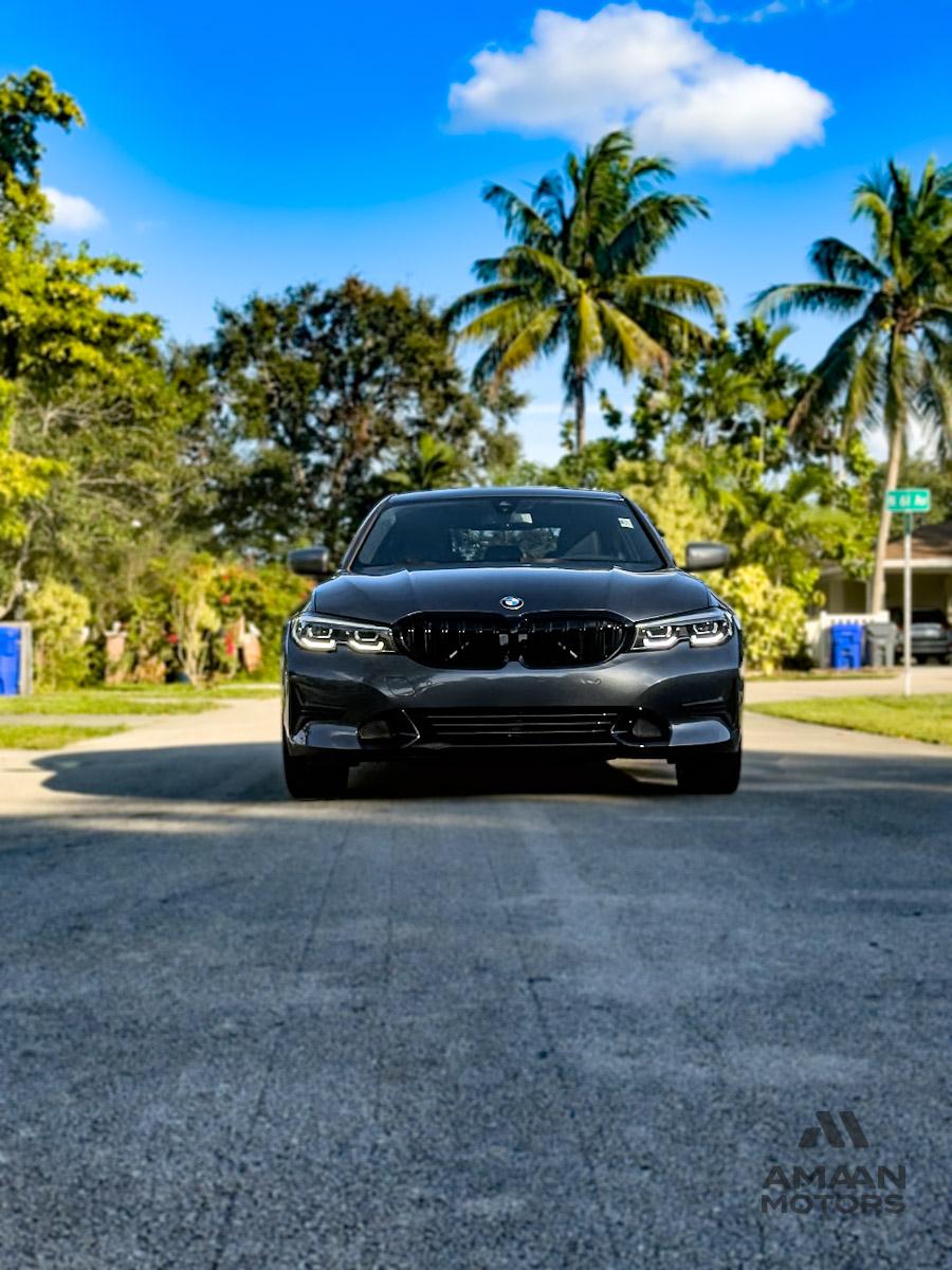 2020 BMW 3 Series 330i Sedan's photo